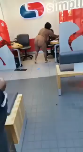 Naked Woman Ko Capitec Bank